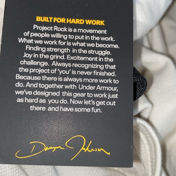 💥Under Armour UA Project Rock Hooded Cropped Sweatshirt💥 NWT - Picture 9 of 13